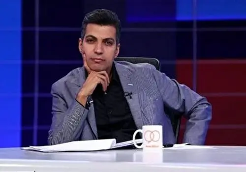 عادل فردوسی پور با دکوری شبیه به برنامه 90 بازگشت+ عکس