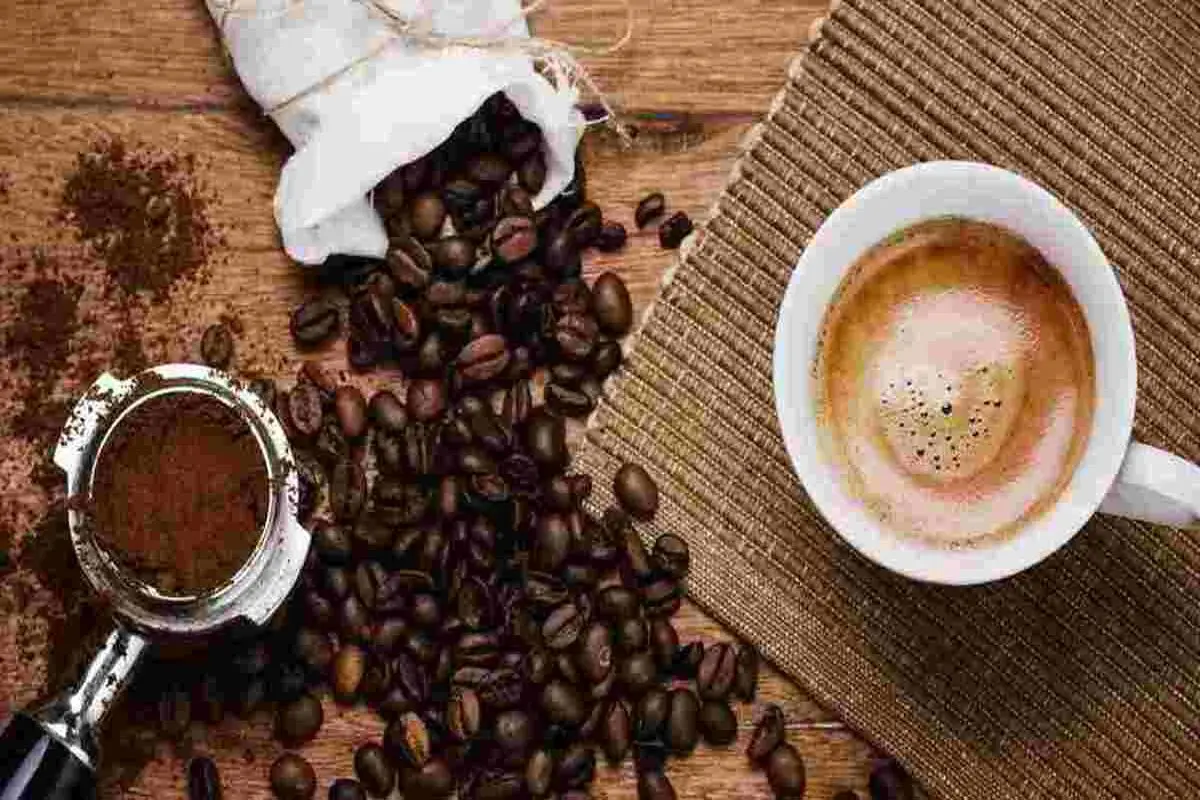 رابطه نوشیدن قهوه در روز و کاهش فشار خون