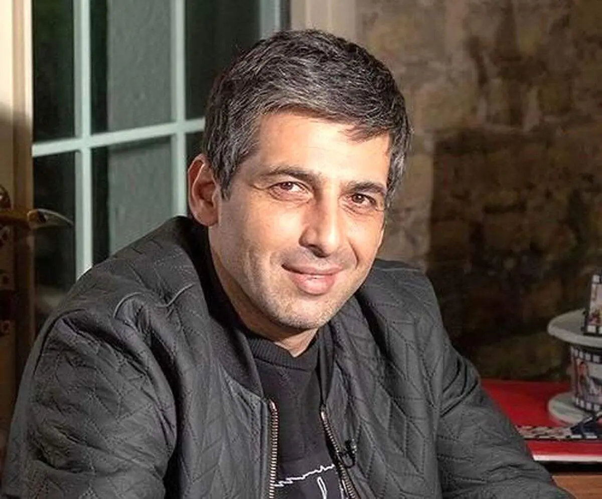 عکسی از حمید گودرزی در کنار خواهرش