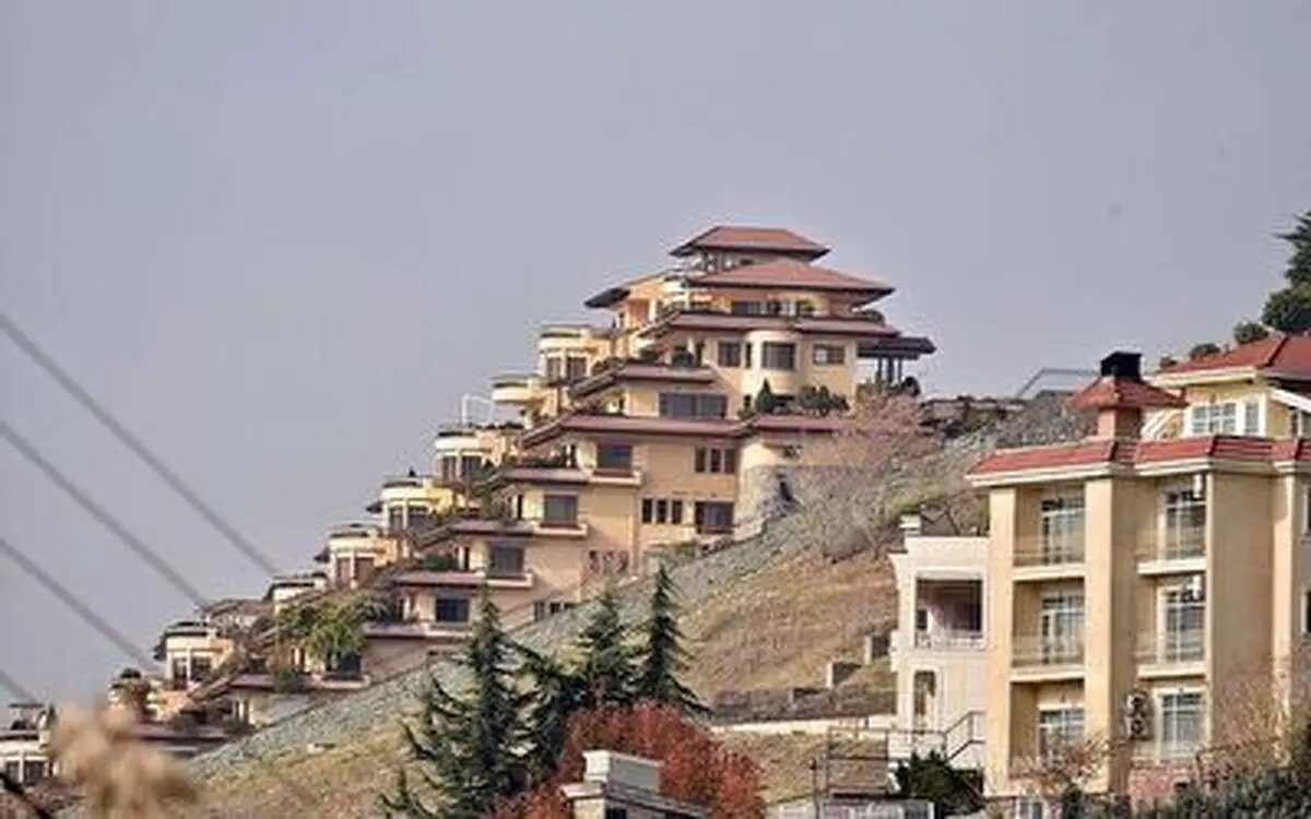 ویدیویی باورنکردنی از ویلای ۲۰۰۰ میلیارد تومانی در لواسان!