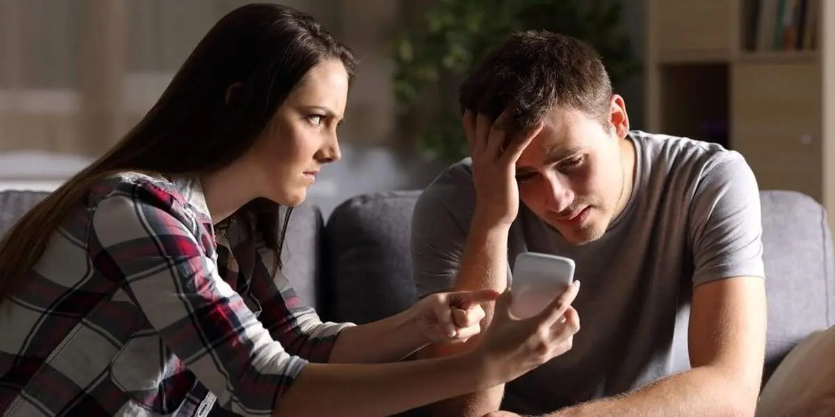 با این روش ساده مچ آدم دروغگو  را بگیرید