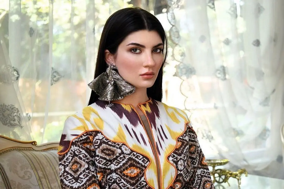 عکس جنجالی بلاگر روسی در میدان آزادی