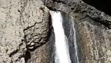آبشاری در ایران که به آبشار جادو معروف شده است+ فیلم