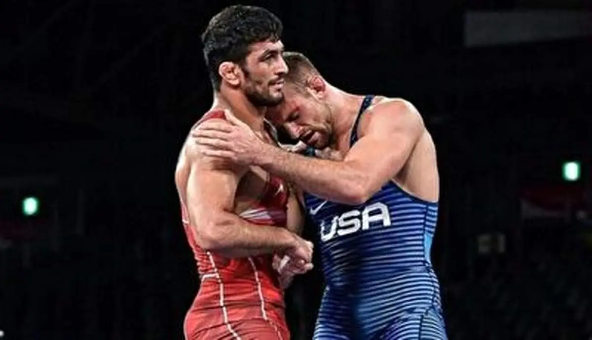 تمرینات رزمی تیلور برای دیدار با حسن یزدانی! + فیلم