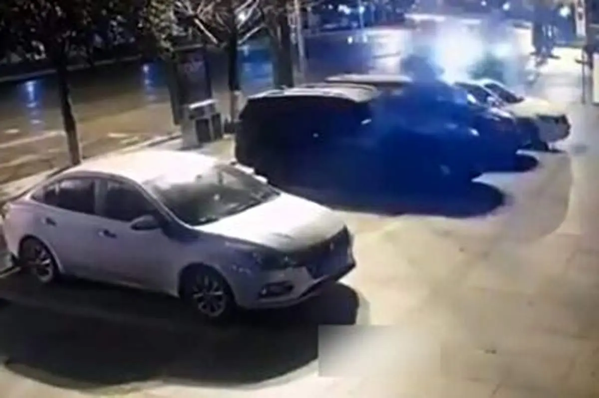 ویدئوی پربازدید از تصادف عجیب یک مرسدس بنز!