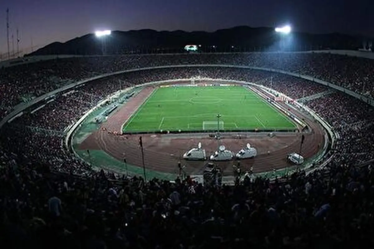 مصدومیت مامور با پرتاب نارنجک هواداران استقلال + فیلم