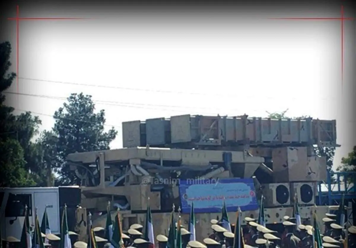 تسلیحات و سامانه‌های ارتش که در تهران رژه رفتند