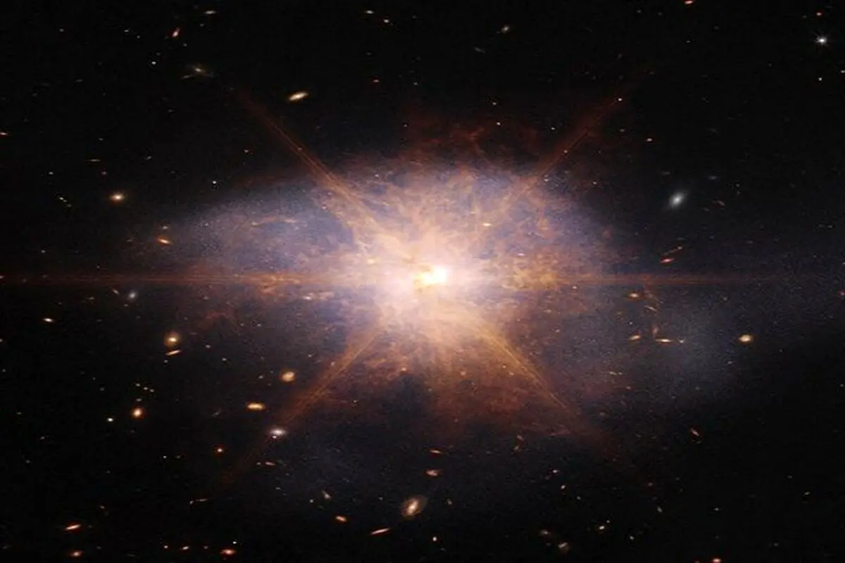 جدیدترین تصویر جیمز وب از یک کهکشان بسیار درخشان+ عکس