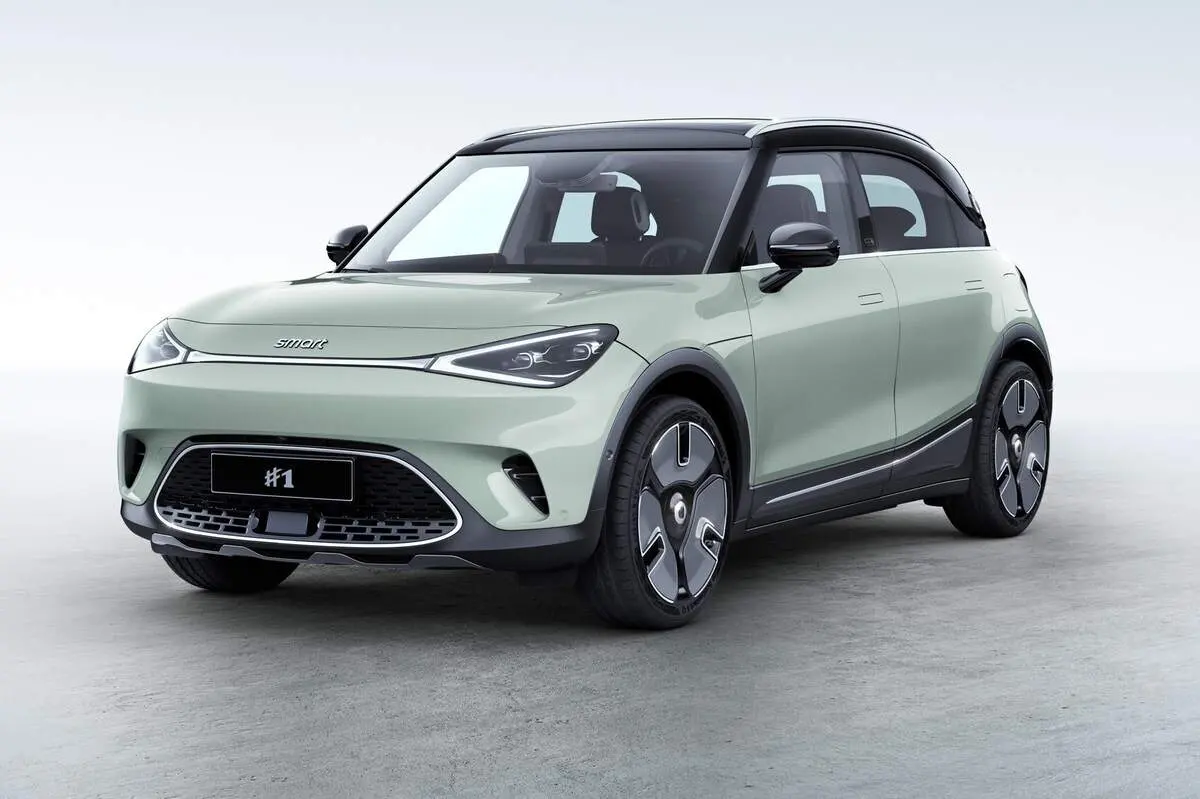 مرسدس بنز چینی به بازار آمد! + عکس