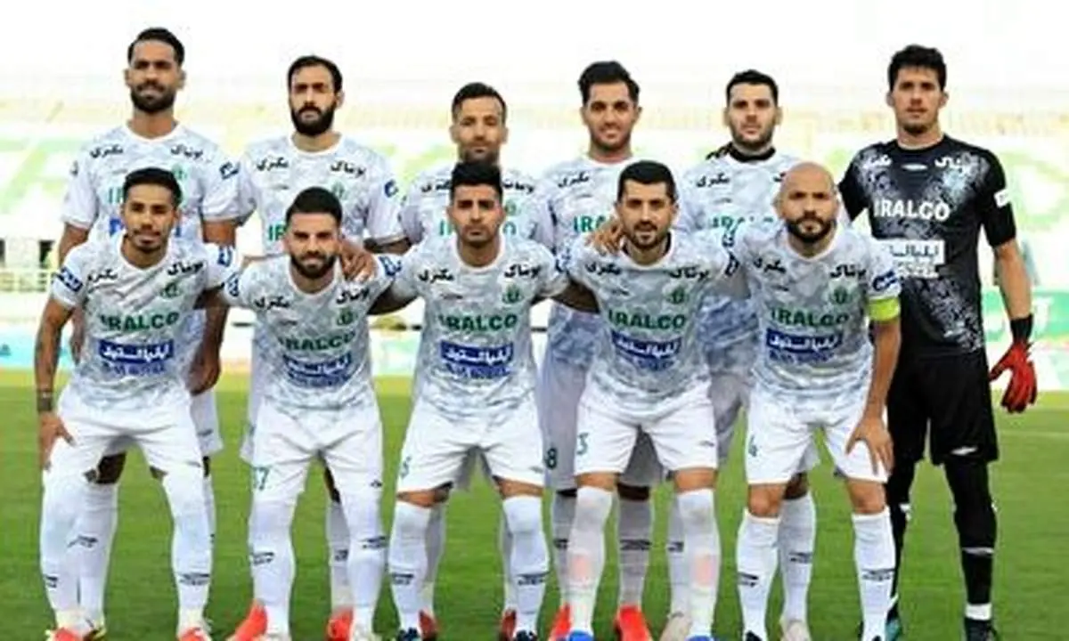 افطارکردن بازیکنان آلومینیوم پیش از شروع بازی با استقلال + فیلم