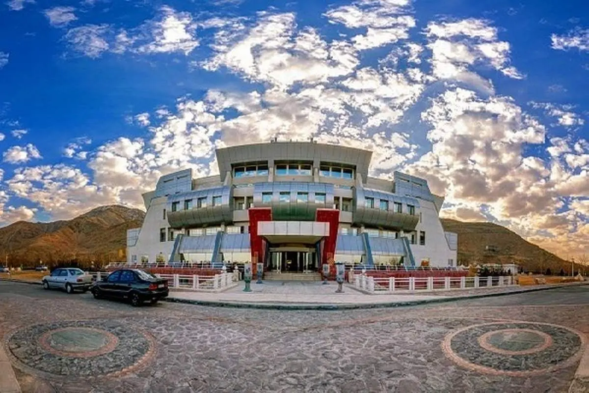 با این ۳ هتل اراک بیشتر آشنا شوید