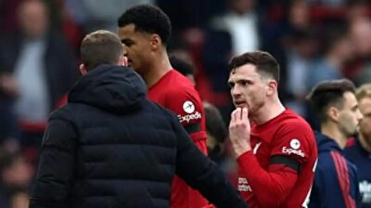 ضربه عجیب کمک داور به بازیکن لیورپول + فیلم