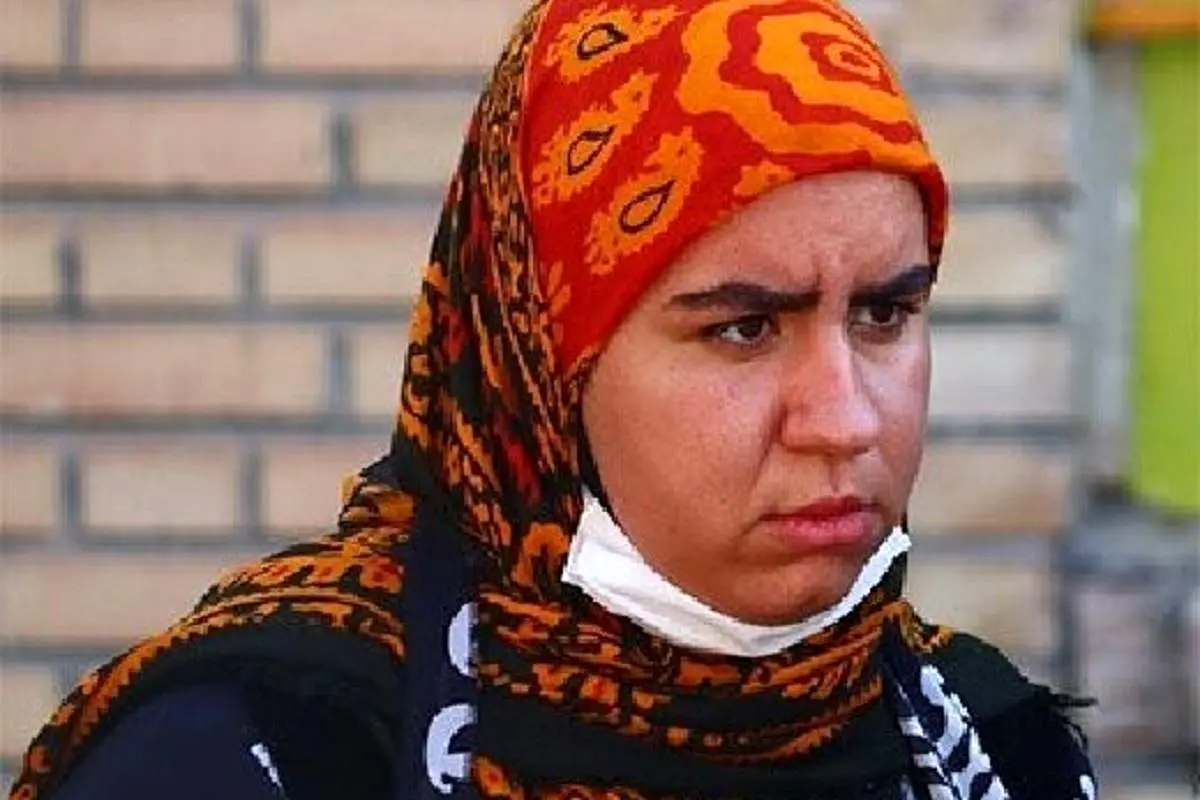 نوازندگی روناک نون خ با لباسی جذاب+ عکس