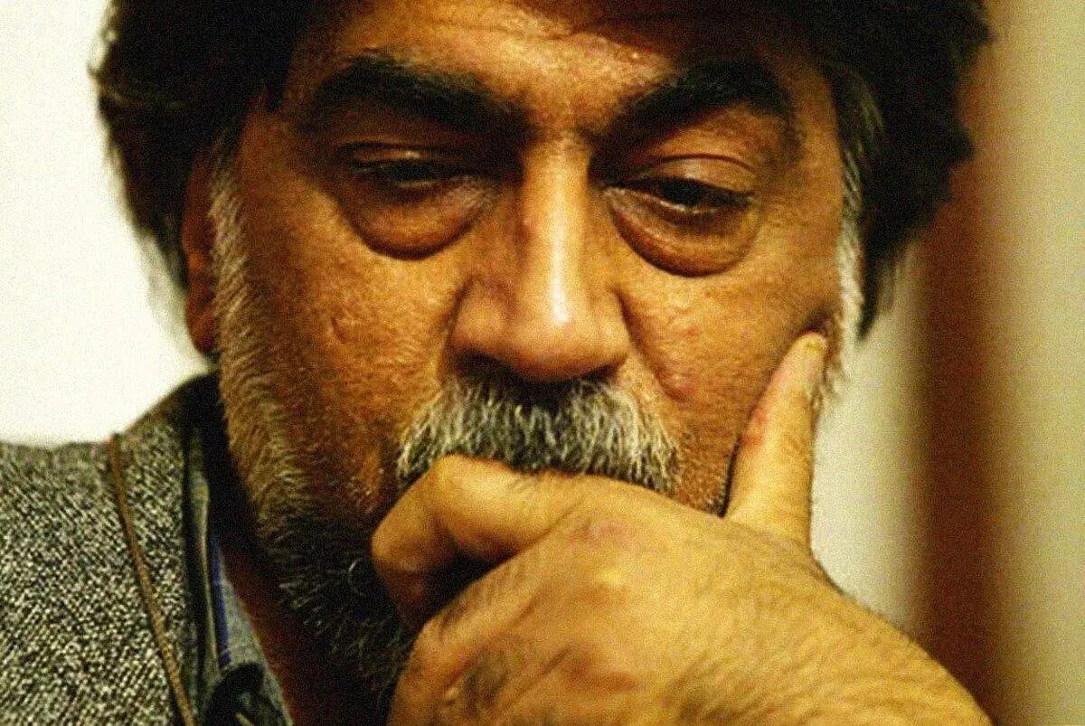 نصب اشعار زیبا از قیصرامین پور و سعدی در تهران + عکس