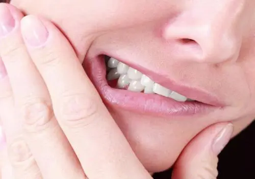 دندان‌قروچه در خواب نشانه چیست؟
