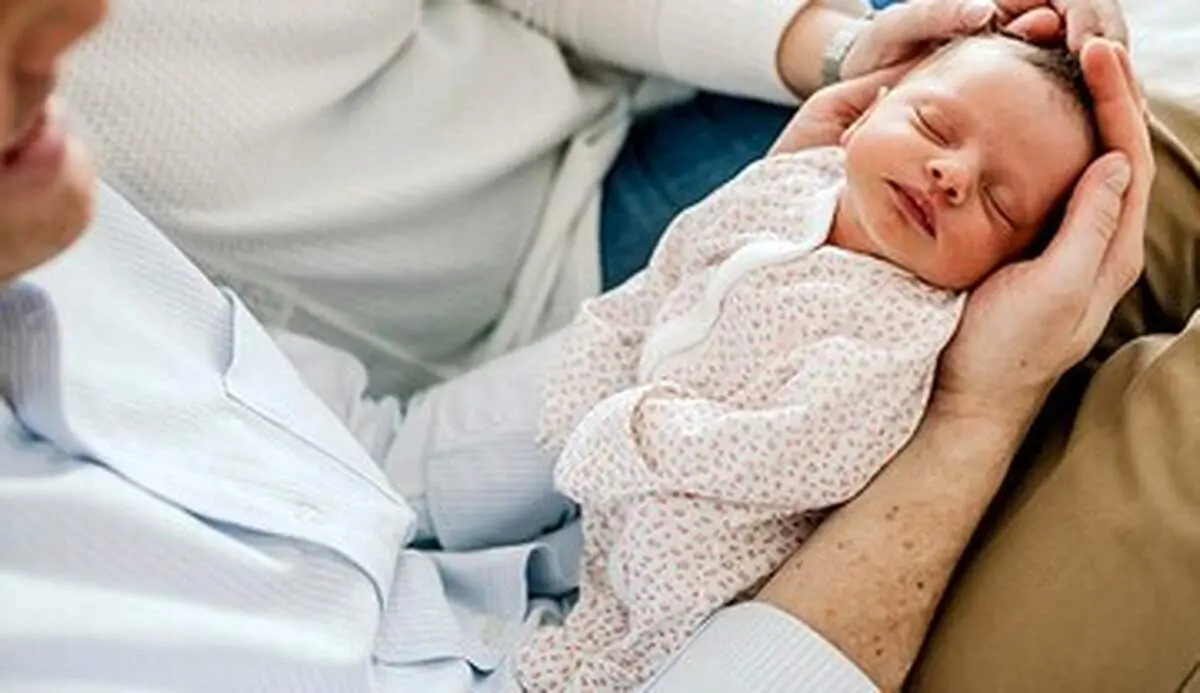 بنر عجیب تبلیغ فرزندآوری در بندر ترکمن!+ عکس