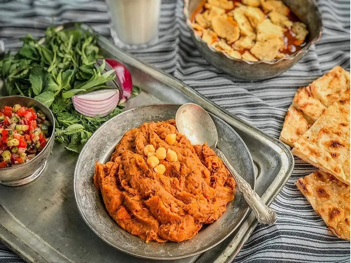 با آبگوشت دوغ بخوریم یا نوشابه؟