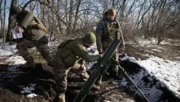لحظه هدف قرارگرفتن مقر سربازان گروه واگنر توسط توپخانه ارتش اوکراین+ فیلم