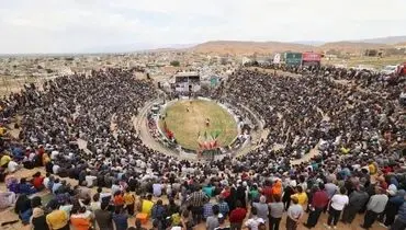 حضور دیدنی تماشاگران در مسابقات کشتی با چوخه اسفراین+ تصاویر