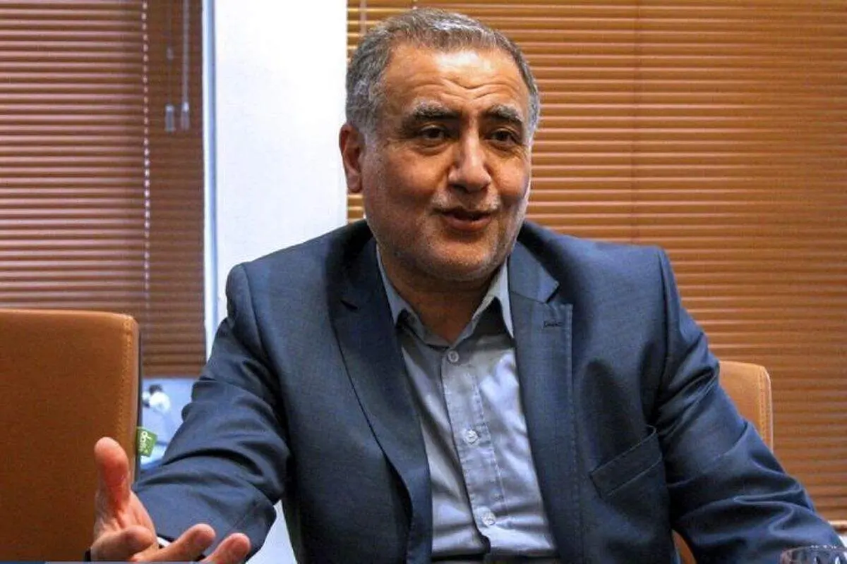 همه تلاش بهمن خودرو برای حفظ وزیر بود اما فاطمی امین برای ماندن آنها را هم متهم کرد