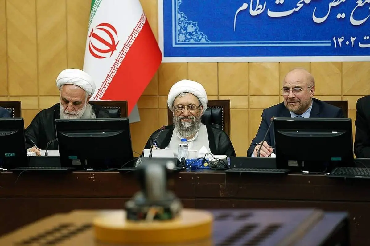 مجمع تشخیص مصلحت نظام مشاور امین مقام معظم رهبری برای تنظیم سیاست‌های کلان است