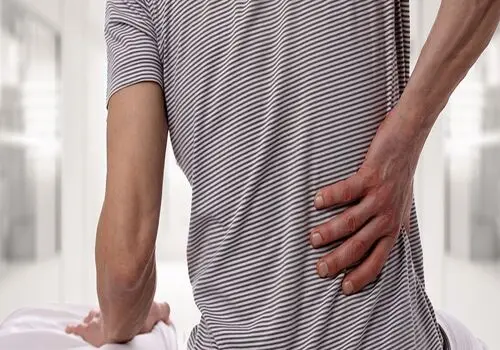 چطور یک کمربند ساده، لباس‌های روزمره را شیک‌تر و هدفمندتر می‌کند+تصاویر