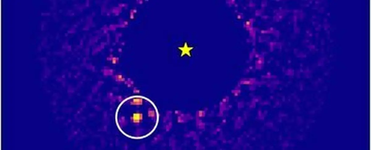 کشف دنیایی بیگانه با استفاده از حرکت یک ستاره+ عکس