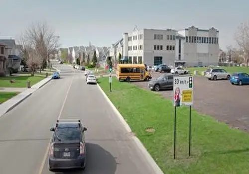 رنگ های چراغ راهنمایی تغییر میکند؟