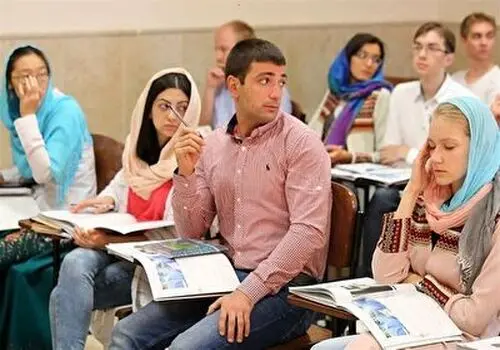 عباس محمدیان: شکوه و هویت ملی ما در گرو حفظ و ترویج زبان فارسی است
