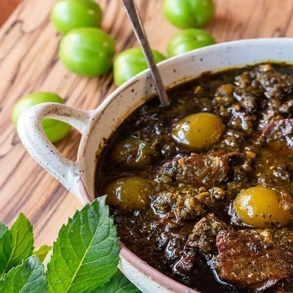 طرز تهیه سه سوته خورشت گوجه سبز+ نکات