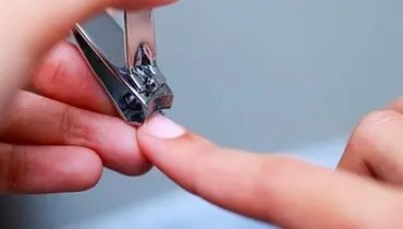 آیا واقعا نباید شب ها ناخن گرفت؟