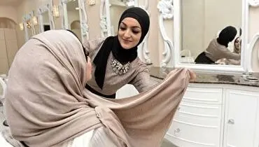 افتتاح اولین سالن آرایش زنان در عربستان با آرایشگران مرد+ فیلم
