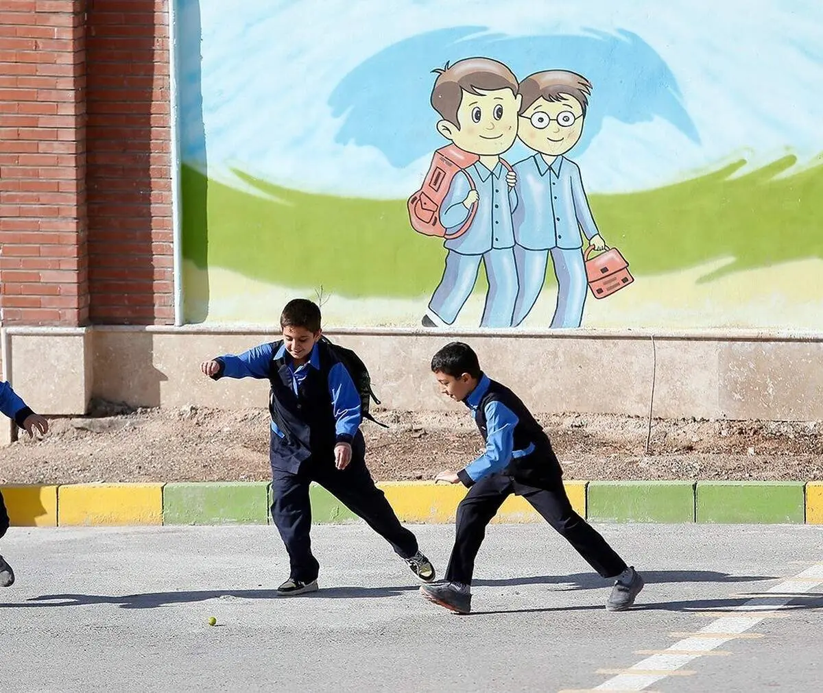 مبالغ اعلام شده شهریه مدارس قانونی نیست