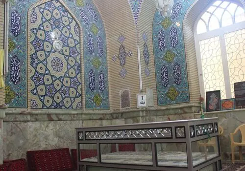 شمخانی با دست شکسته در دیدار با رهبر انقلاب+ عکس
