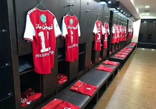 سیر تا پیاز ماجرای دلخوری دو ستاره پرسپولیس در رختکن
