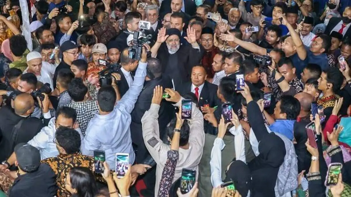 رئیس جمهور: شرایط جهان به نفع مقاومت در حال تغییر است