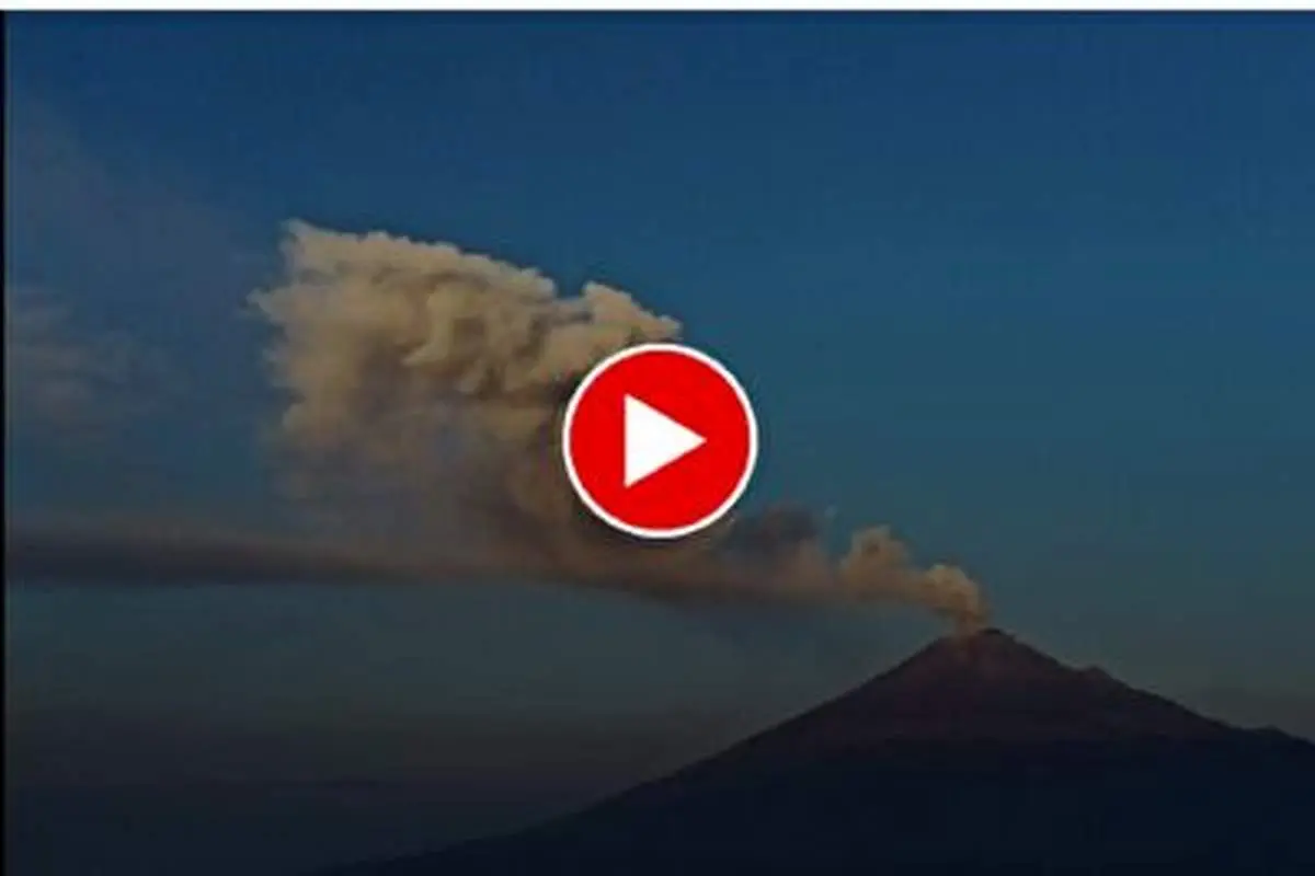 لحظاتی شگفت انگیز از شکار آتشفشان پوپوکاتپتل از نمای داخل هواپیما+ فیلم