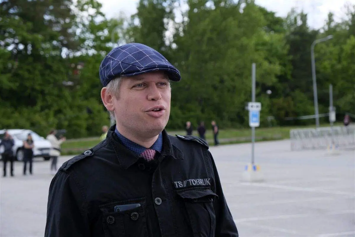 حکم بازداشت سیاستمدار هتاک به قرآن صادر شد