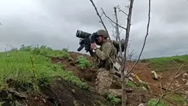 شکار تانک های روسی توسط سرباز اوکراینی مجهز به سلاح دوش پرتاب+ فیلم
