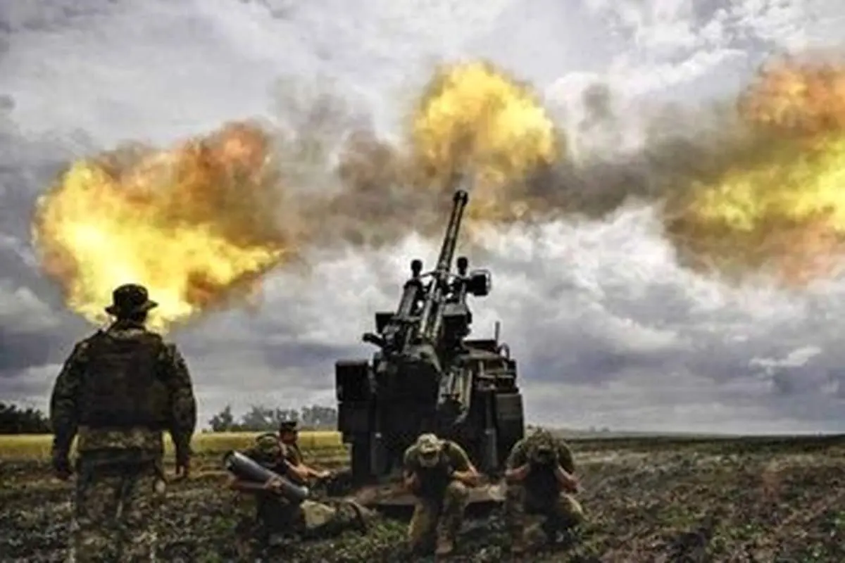 لحظه عجیب ۸ بار شلیک نارنجک‌های پهپاد اوکراینی به سرباز روس؛ من نمی‌میرم!+ فیلم