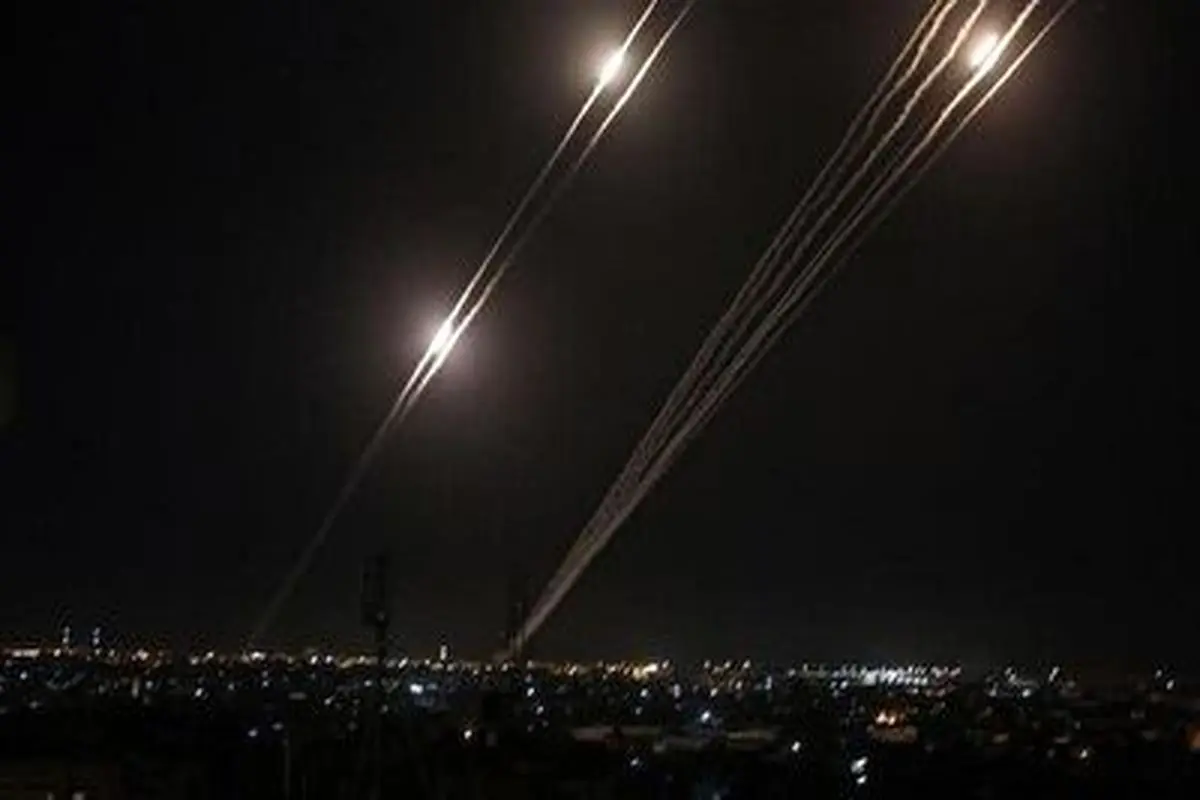 حمله به اسرائیل؛ پرواز موشک ها بر فراز تل آویو+ فیلم