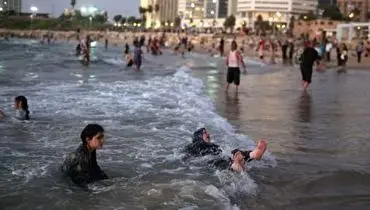 لحظه فرار اسرائیلی ها از ساحل پس از حمله موشکی+ فیلم