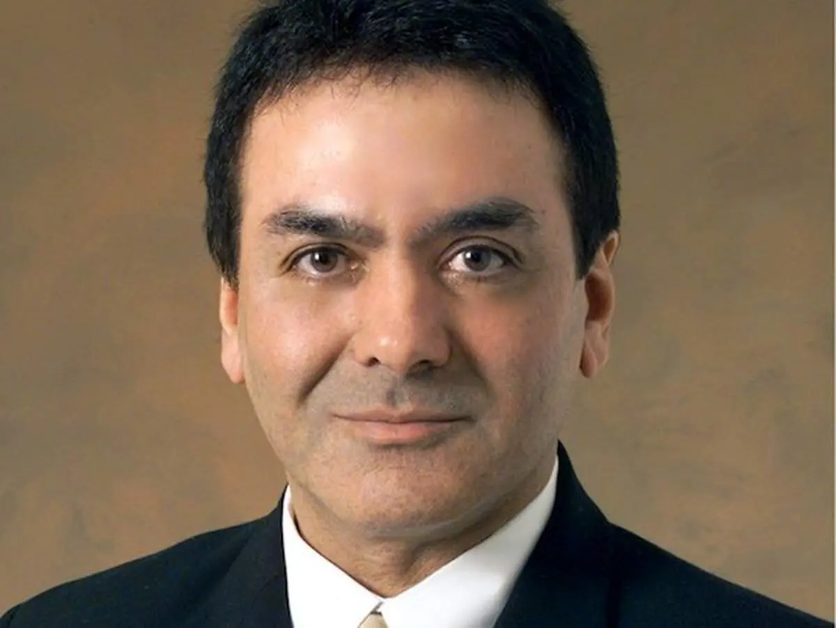 فیروز نادری دانشمند ایرانی ناسا فلج شد+ عکس