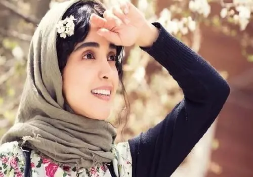 بازیگر زیبای سریال زخم‌کاری در کنار گوهر سینمای ایران+ عکس