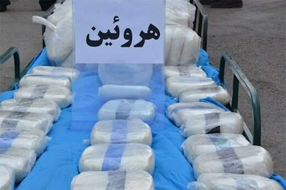 خروج ۵۱ بسته هروئین از معده مواد فروش