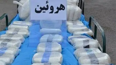 خروج ۵۱ بسته هروئین از معده مواد فروش