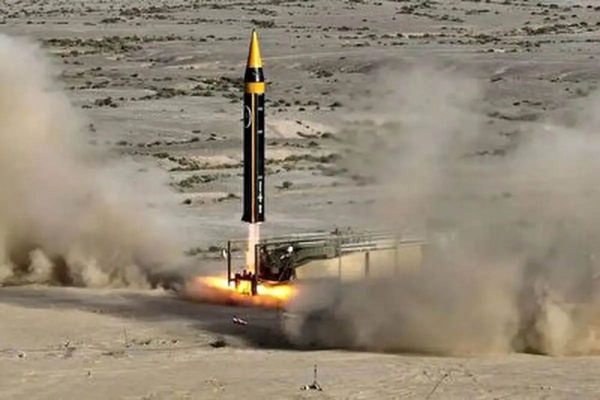 سردار فرحی: موشک «خرمشهر ۴» در مدت ۱۰ تا ۱۲ دقیقه به هدف اصابت می کند+ فیلم
