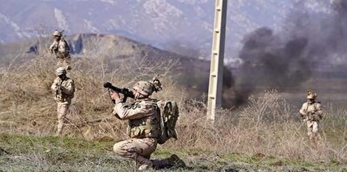 لحظه دلخراش انتقال شهدا و مجروحین درگیری امروز مرزبانی+ فیلم