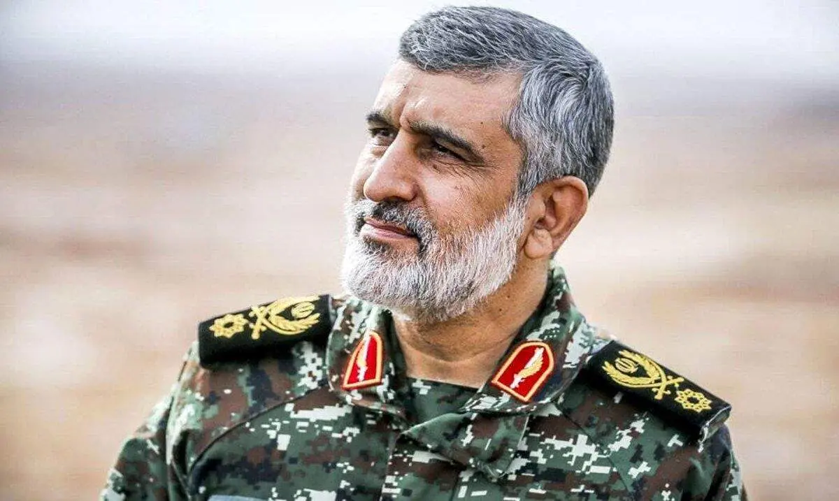 سردار حاجی زاده: موشک بالستیک هایپرسونیک ایران به زودی رونمایی میشود
