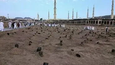 روضه خوانی در قبرستان بقیع در ایام حج+ فیلم